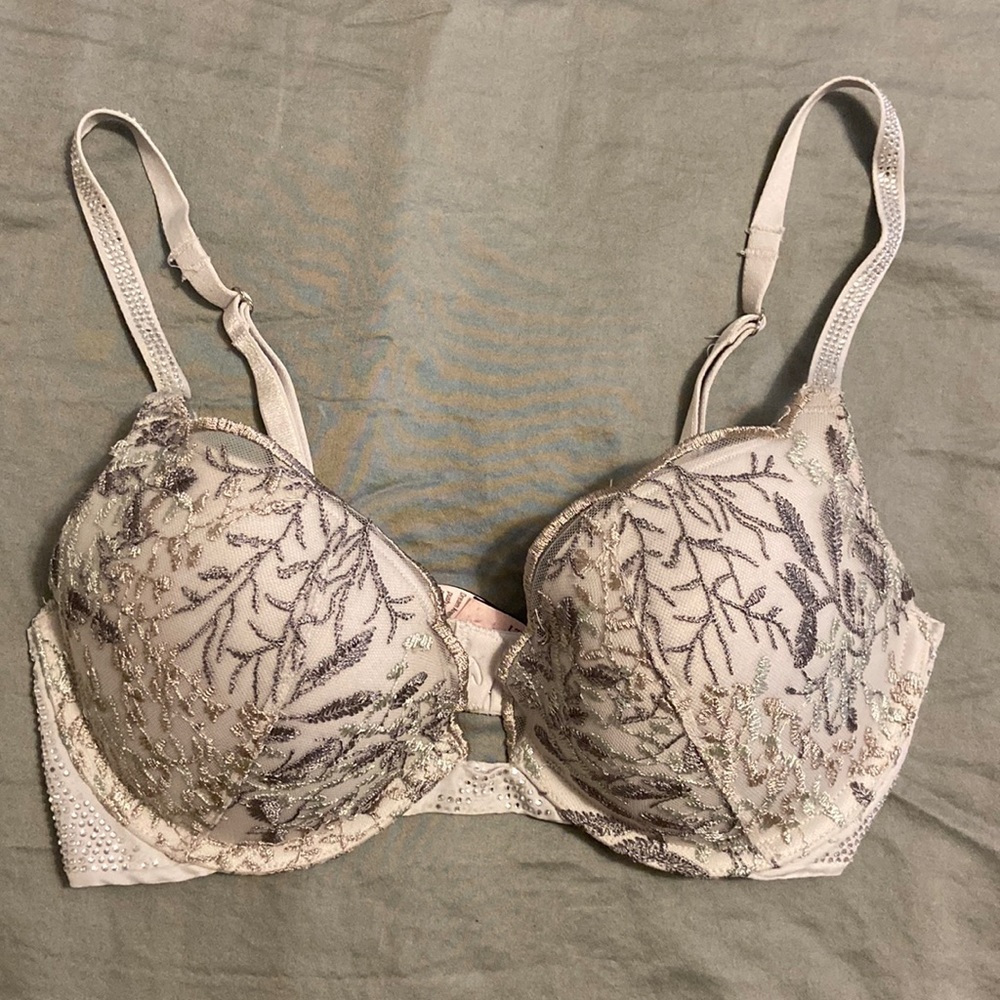 Victoria's Secret Dream Angels Push-up Bra Bling Embroidery Floral Lace 32C